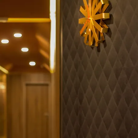 Privilege By Park Bed & Breakfast