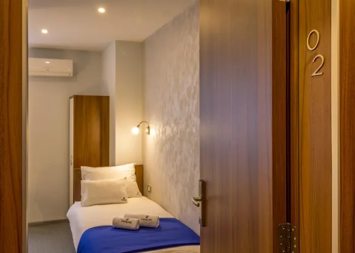 Privilege By Park Oda ve Kahvaltı 4*